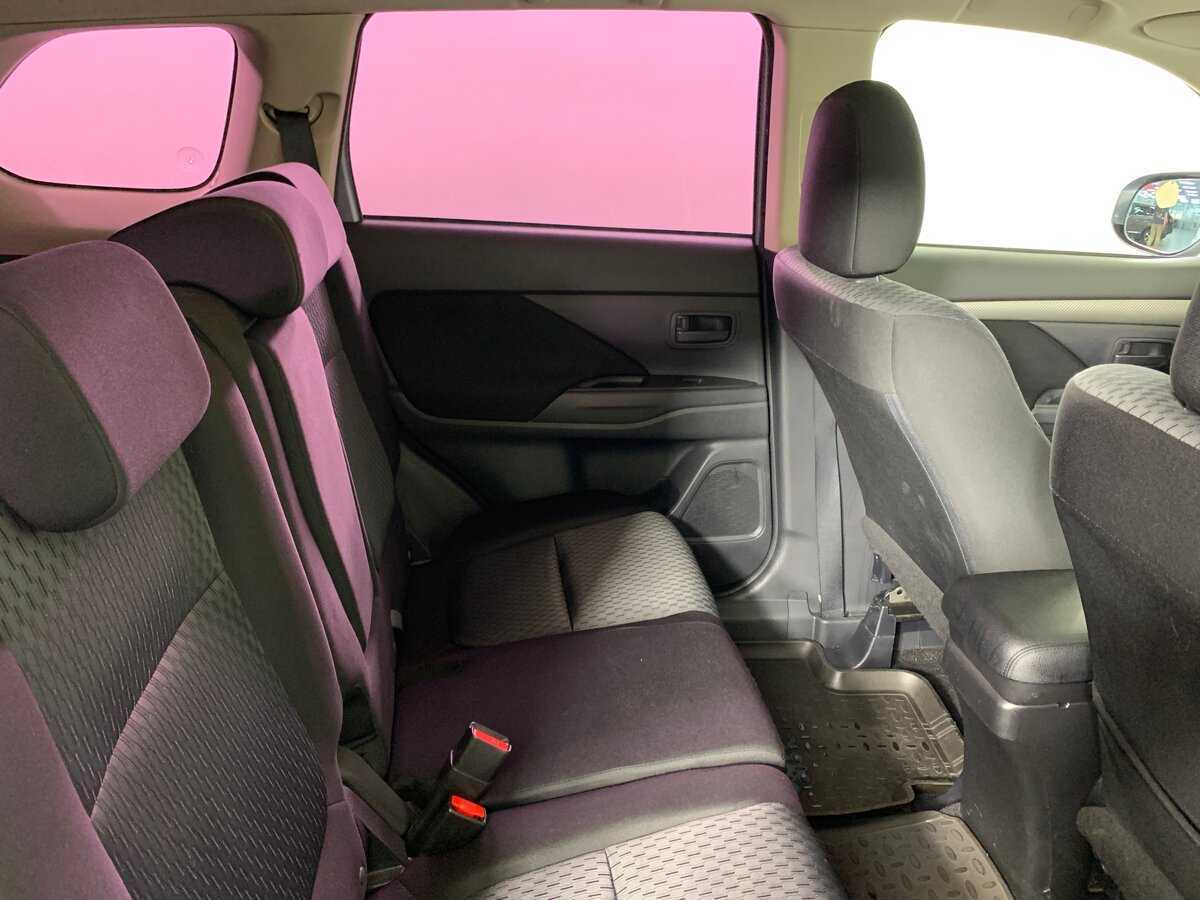 Mitsubishi Outlander 2013 года с пробегом. Фото: #17