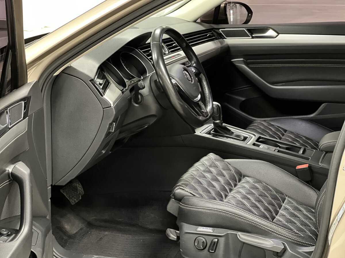 Volkswagen Passat 2016 года с пробегом. Фото: #15