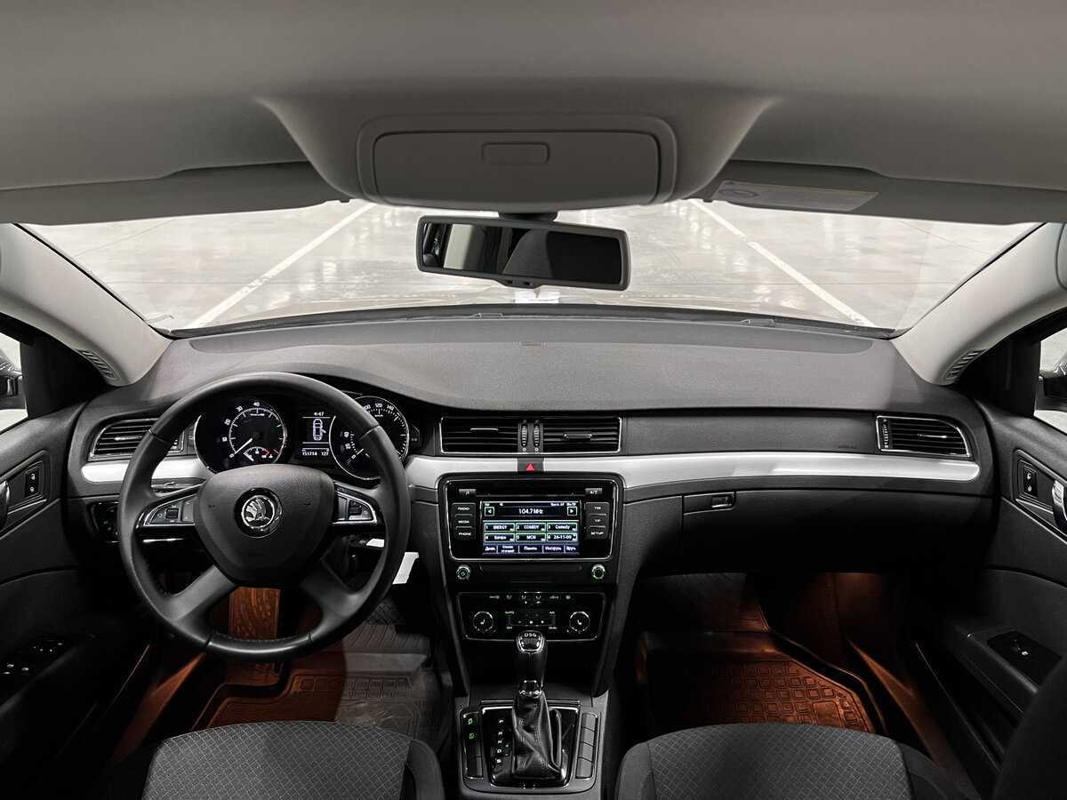 Skoda Superb 2013 года с пробегом. Фото: #13