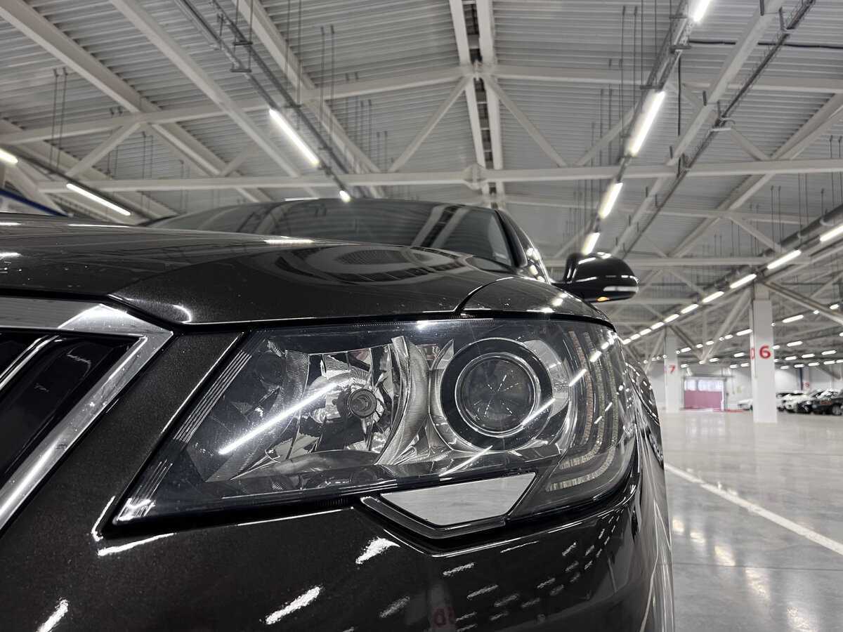 Skoda Superb 2013 года с пробегом. Фото: #16