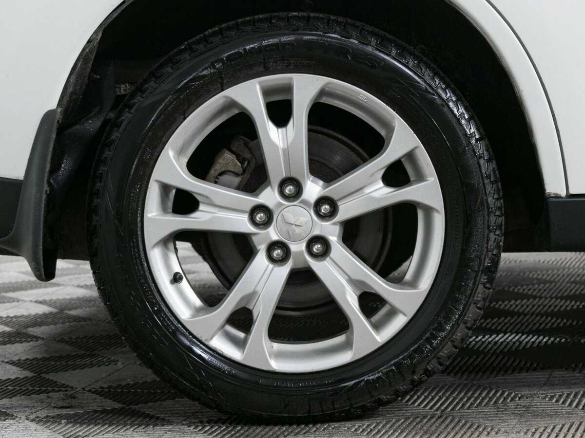 Mitsubishi Outlander 2013 года с пробегом. Фото: #17