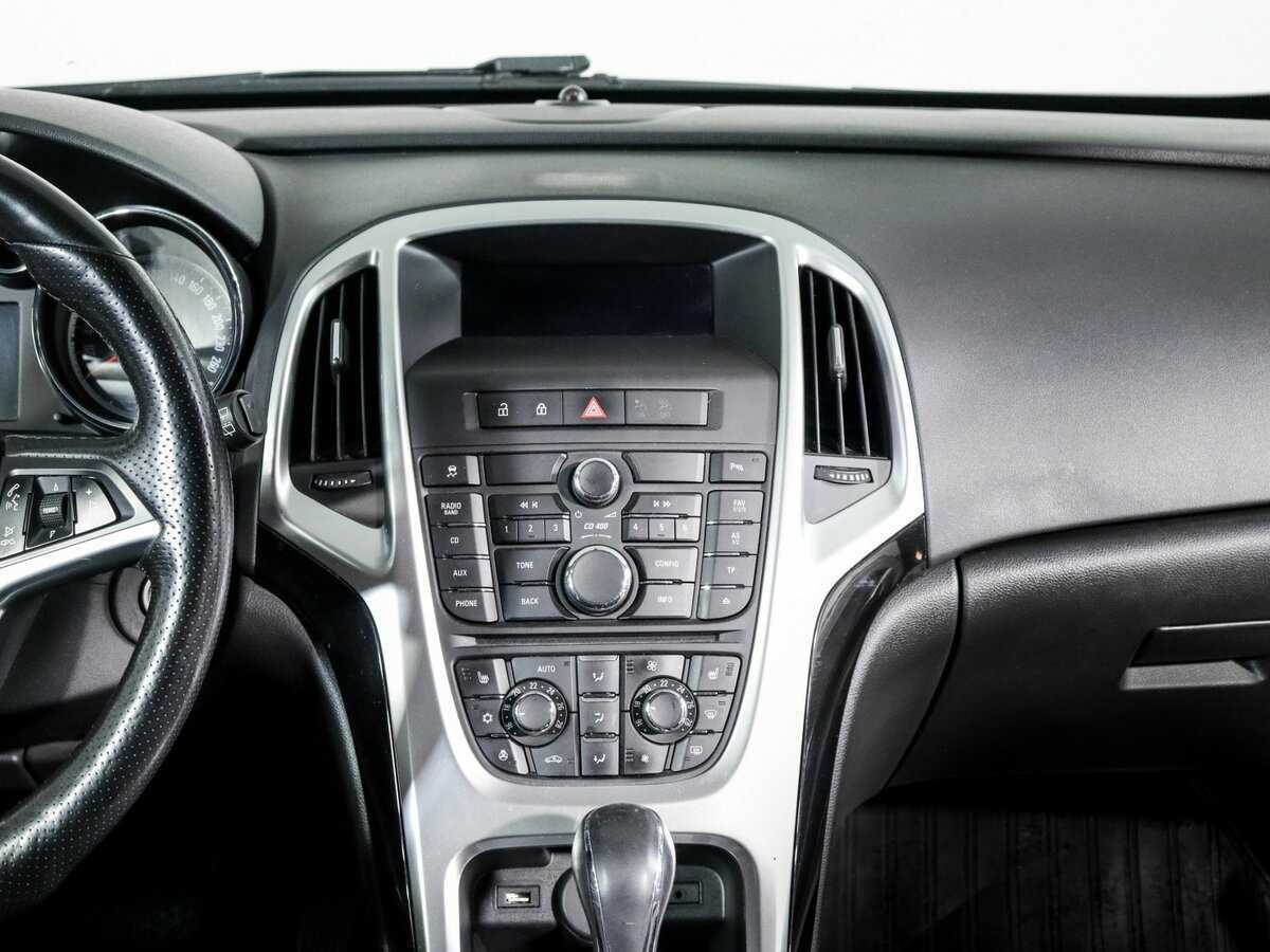 Opel Astra 2013 года с пробегом. Фото: #8