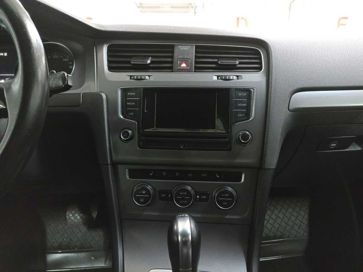 Volkswagen Golf 2013 года с пробегом. Фото: #14