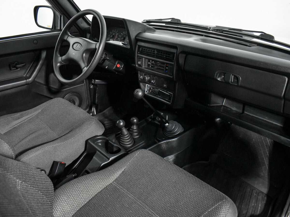 Lada (ВАЗ) 2131 (4x4) 2015 года с пробегом. Фото: #11