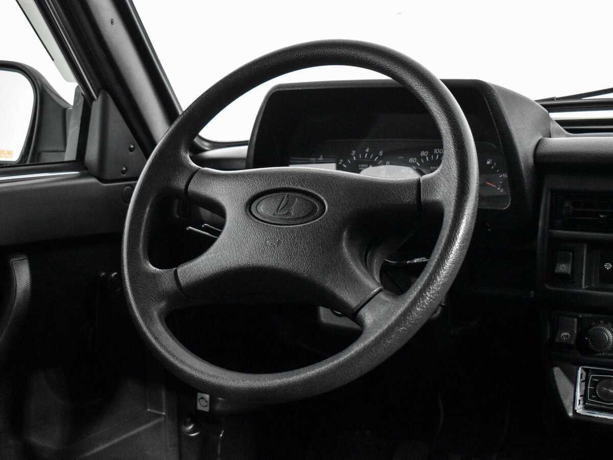 Lada (ВАЗ) 2131 (4x4) 2015 года с пробегом. Фото: #12