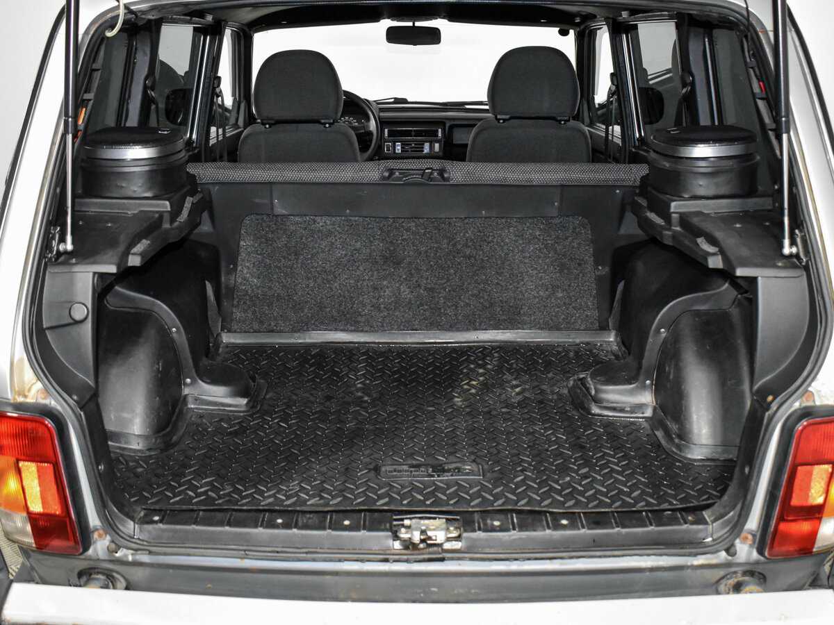 Lada (ВАЗ) 2131 (4x4) 2015 года с пробегом. Фото: #18