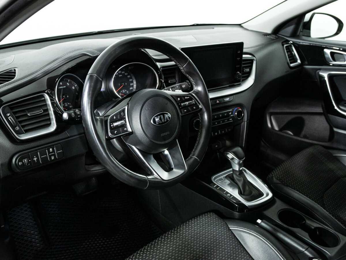Kia Ceed 2020 года с пробегом. Фото: #9