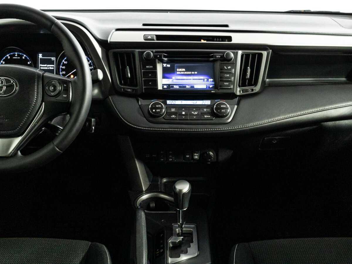Toyota RAV4 2015 года с пробегом. Фото: #13