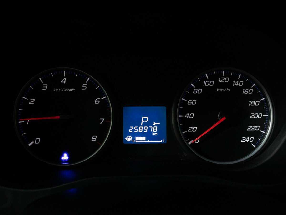 Mitsubishi Outlander 2013 года с пробегом. Фото: #11