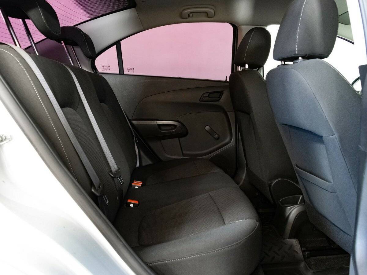 Chevrolet Aveo 2015 года с пробегом. Фото: #11