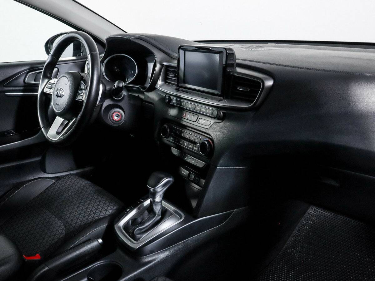Kia Ceed 2019 года с пробегом. Фото: #8