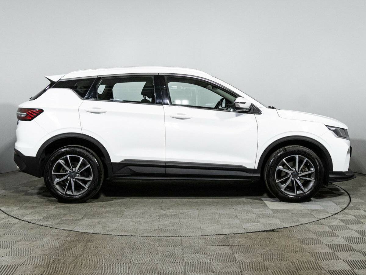 Geely Coolray 2022 года с пробегом. Фото: #3