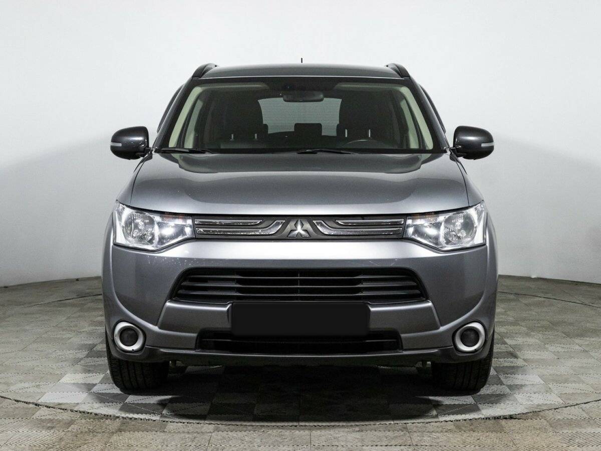 Mitsubishi Outlander 2012 года с пробегом. Фото: #1