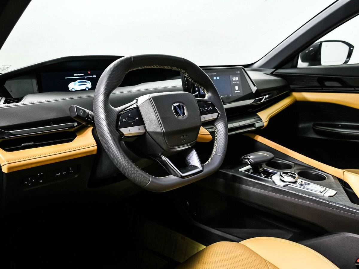 Changan UNI-V 2022 года с пробегом. Фото: #12