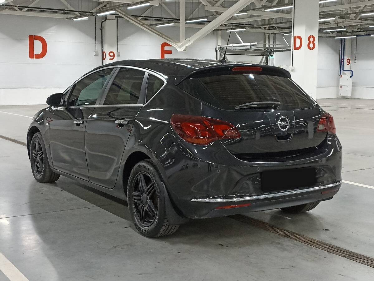 Opel Astra 2012 года с пробегом. Фото: #6