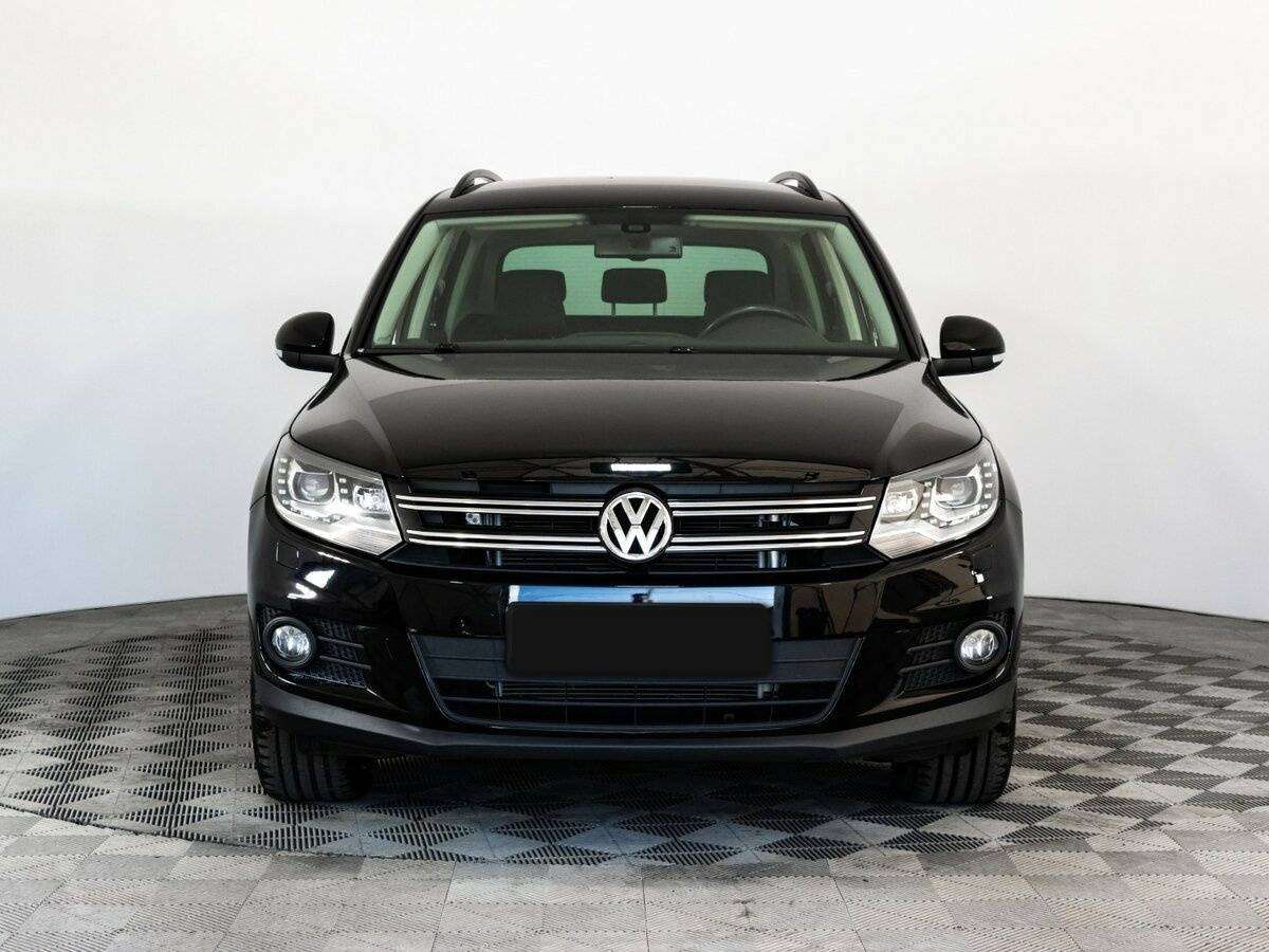 Volkswagen Tiguan 2015 года с пробегом. Фото: #1