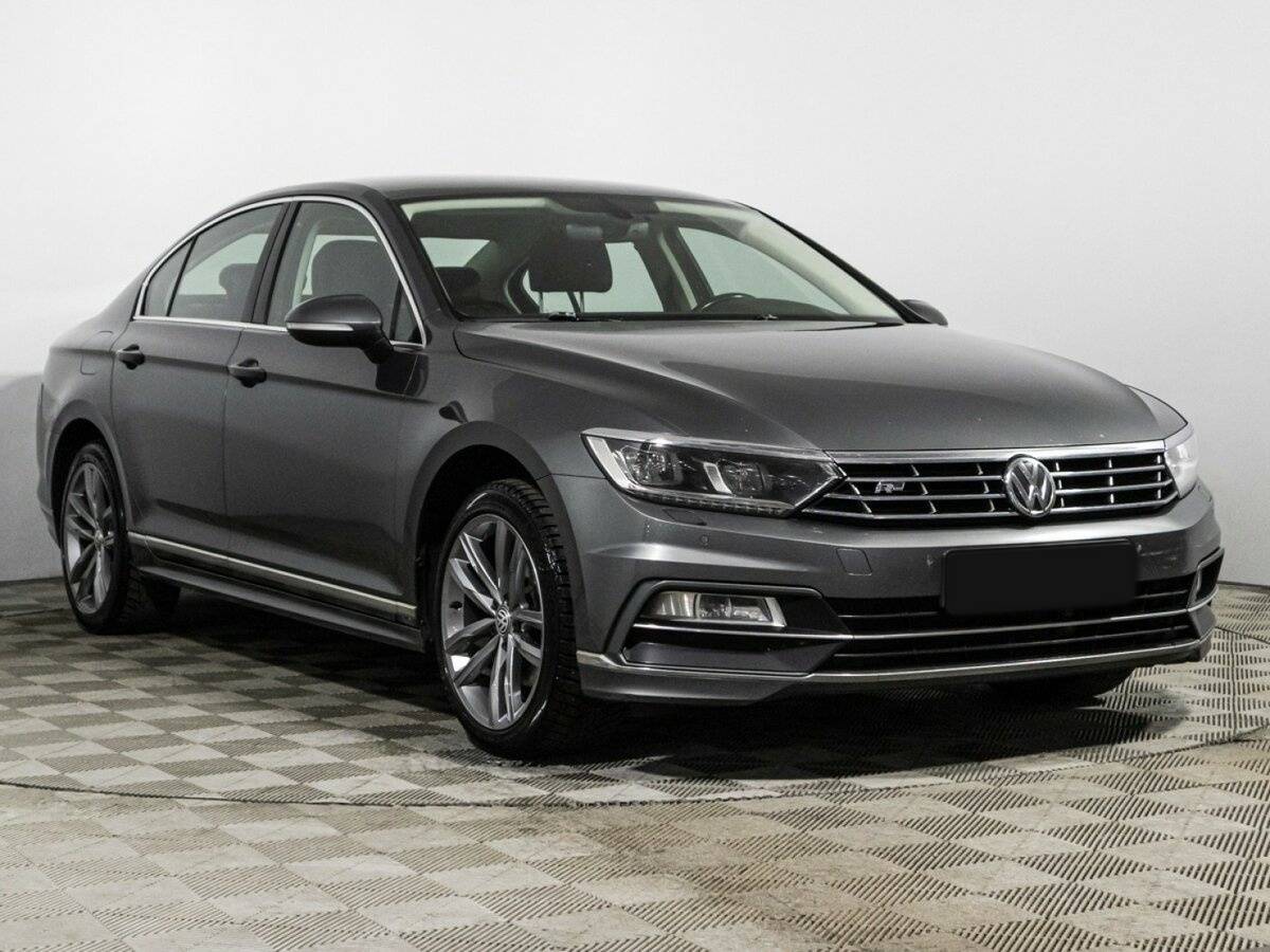 Volkswagen Passat 2017 года с пробегом. Фото: #2