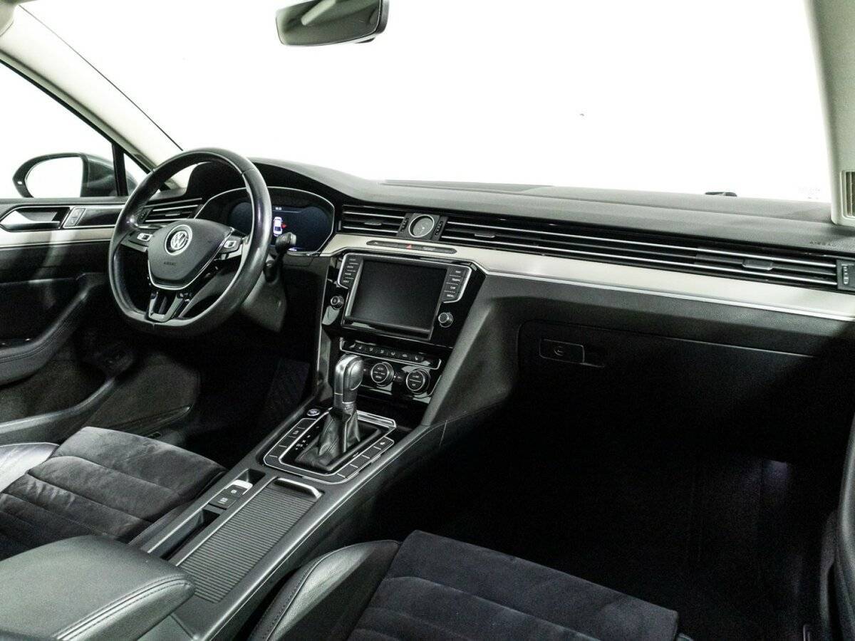 Volkswagen Passat 2017 года с пробегом. Фото: #8