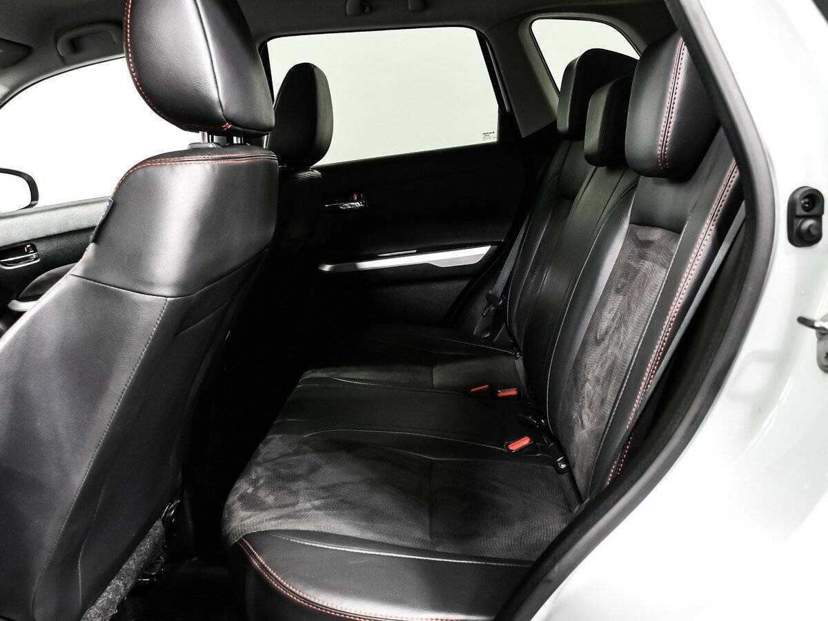 Suzuki Vitara 2016 года с пробегом. Фото: #12