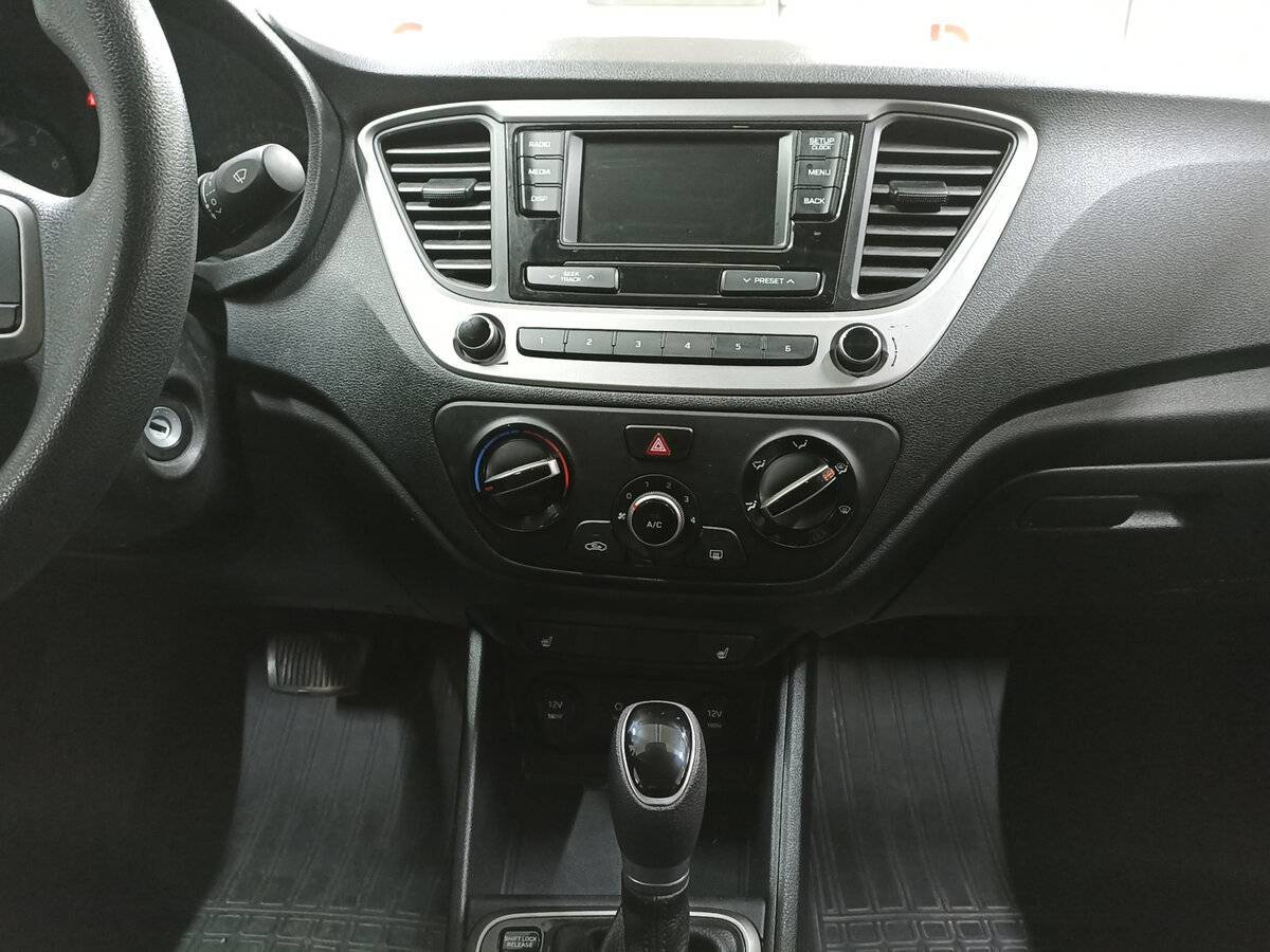 Hyundai Solaris 2017 года с пробегом. Фото: #14