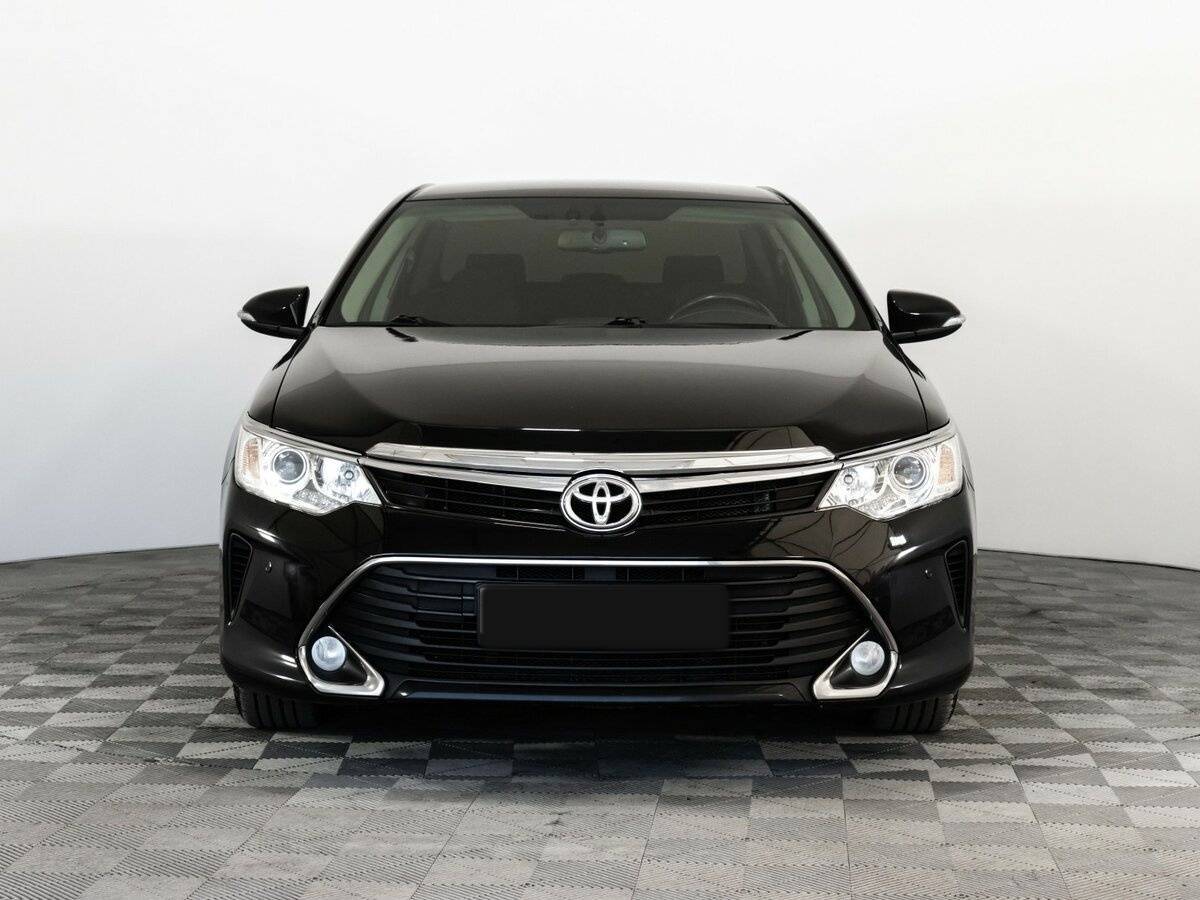 Toyota Camry 2017 года с пробегом. Фото: #1
