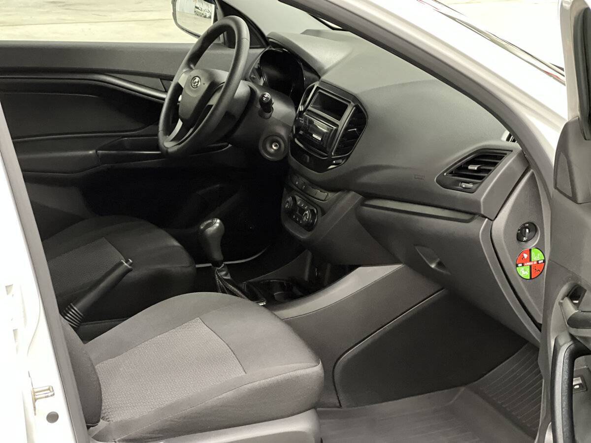 Lada (ВАЗ) Vesta 2018 года с пробегом. Фото: #10