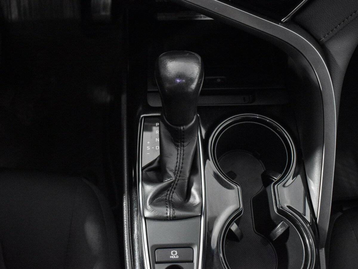 Toyota Camry 2019 года с пробегом. Фото: #7