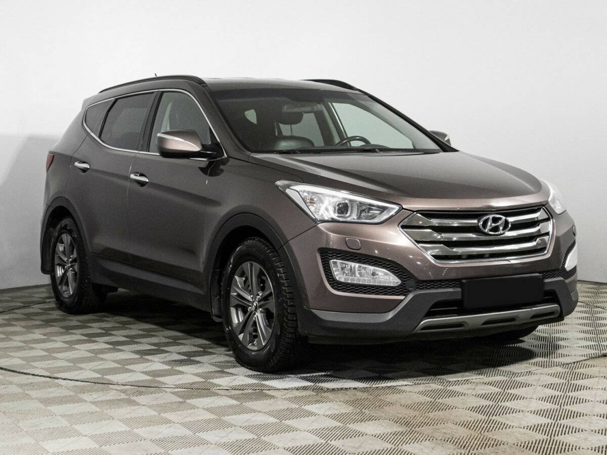 Hyundai Santa Fe 2012 года с пробегом. Фото: #2