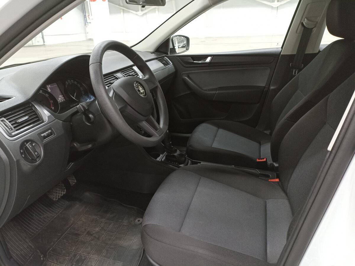 Skoda Rapid 2019 года с пробегом. Фото: #15