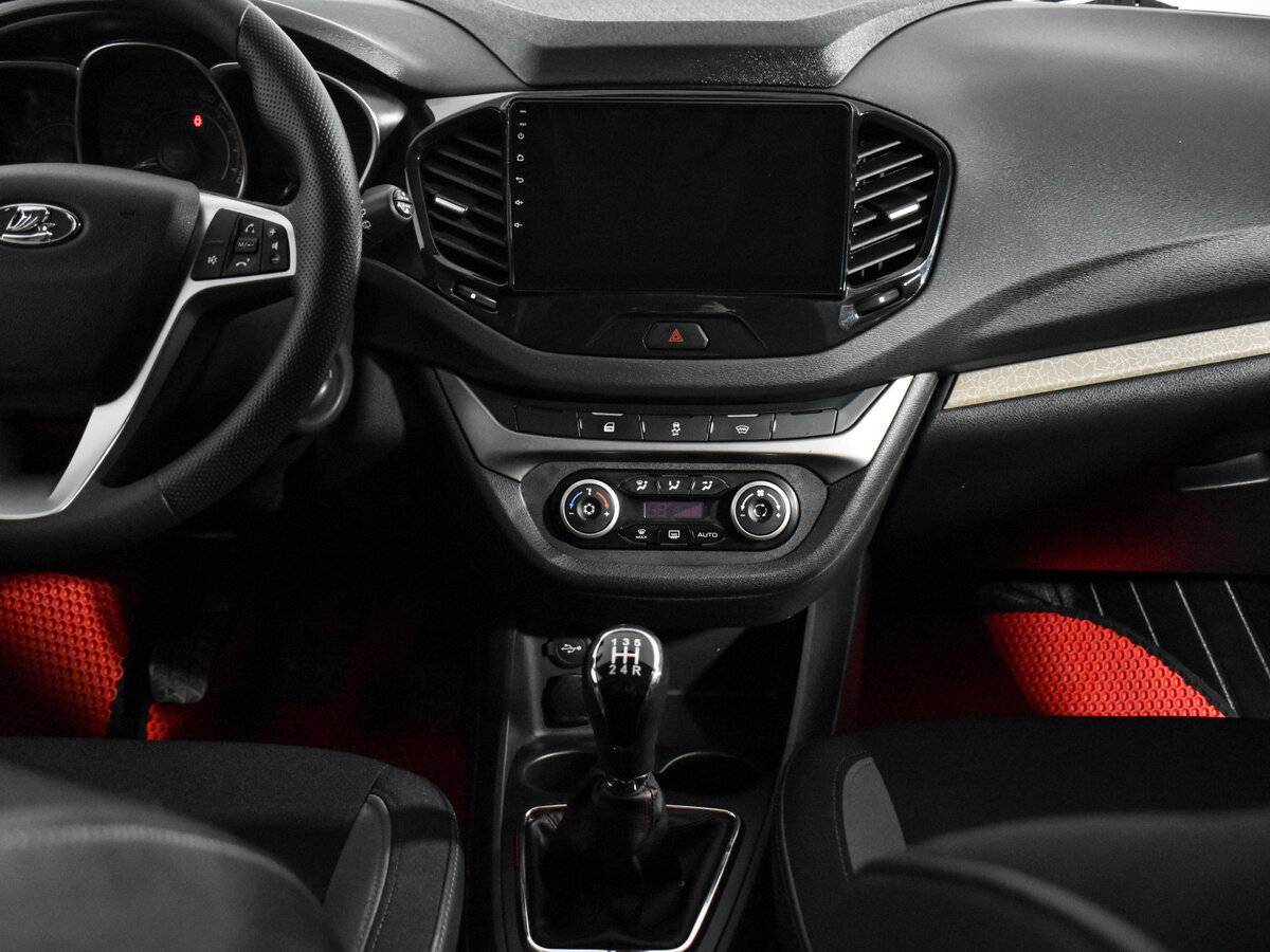 Lada (ВАЗ) Vesta 2018 года с пробегом. Фото: #11