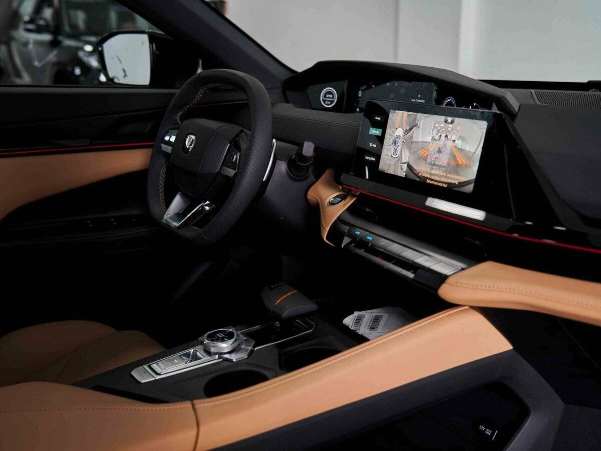 Changan UNI-V 2024 года с пробегом. Фото: #17