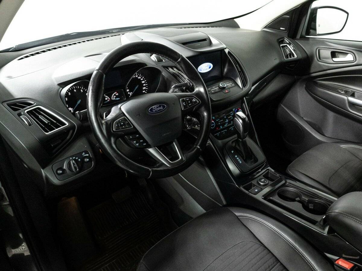 Ford Kuga 2017 года с пробегом. Фото: #10