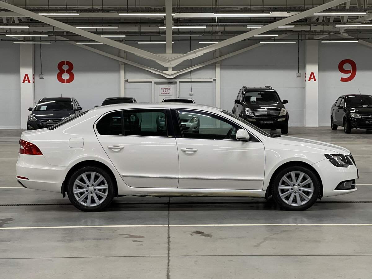 Skoda Superb 2014 года с пробегом. Фото: #3