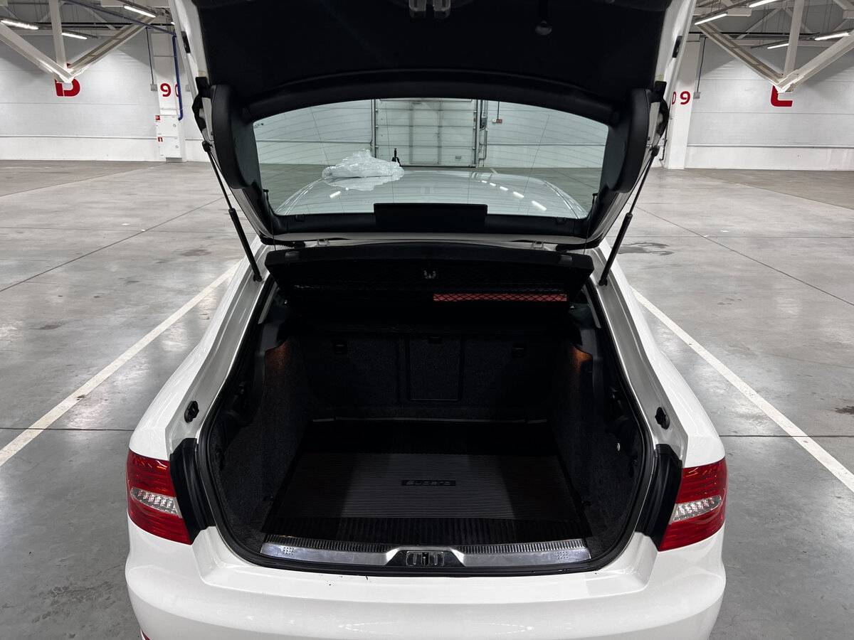 Skoda Superb 2014 года с пробегом. Фото: #9