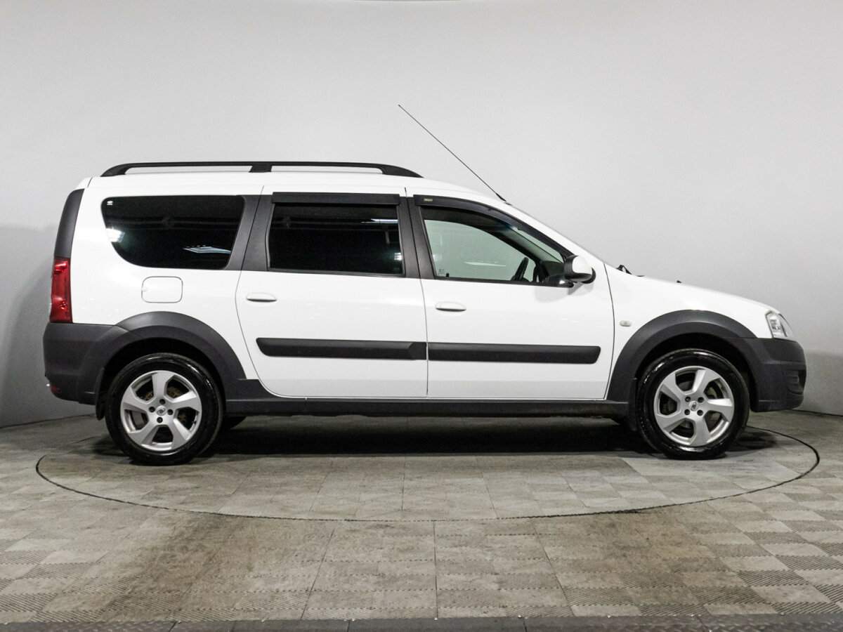 Lada (ВАЗ) Largus 2020 года с пробегом. Фото: #3