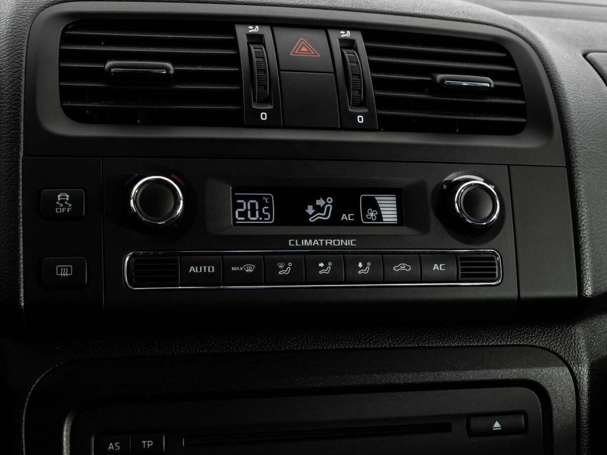 Skoda Fabia 2013 года с пробегом. Фото: #13