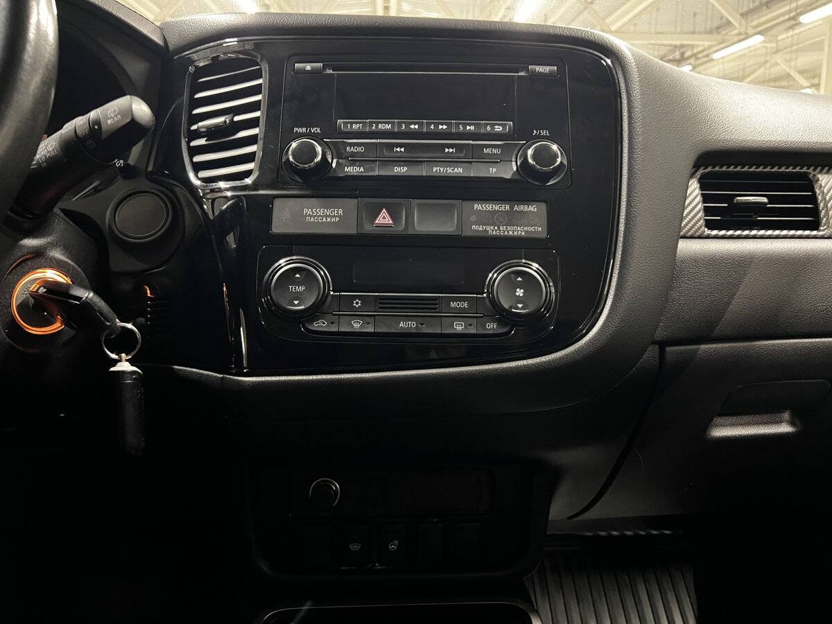 Mitsubishi Outlander 2017 года с пробегом. Фото: #14