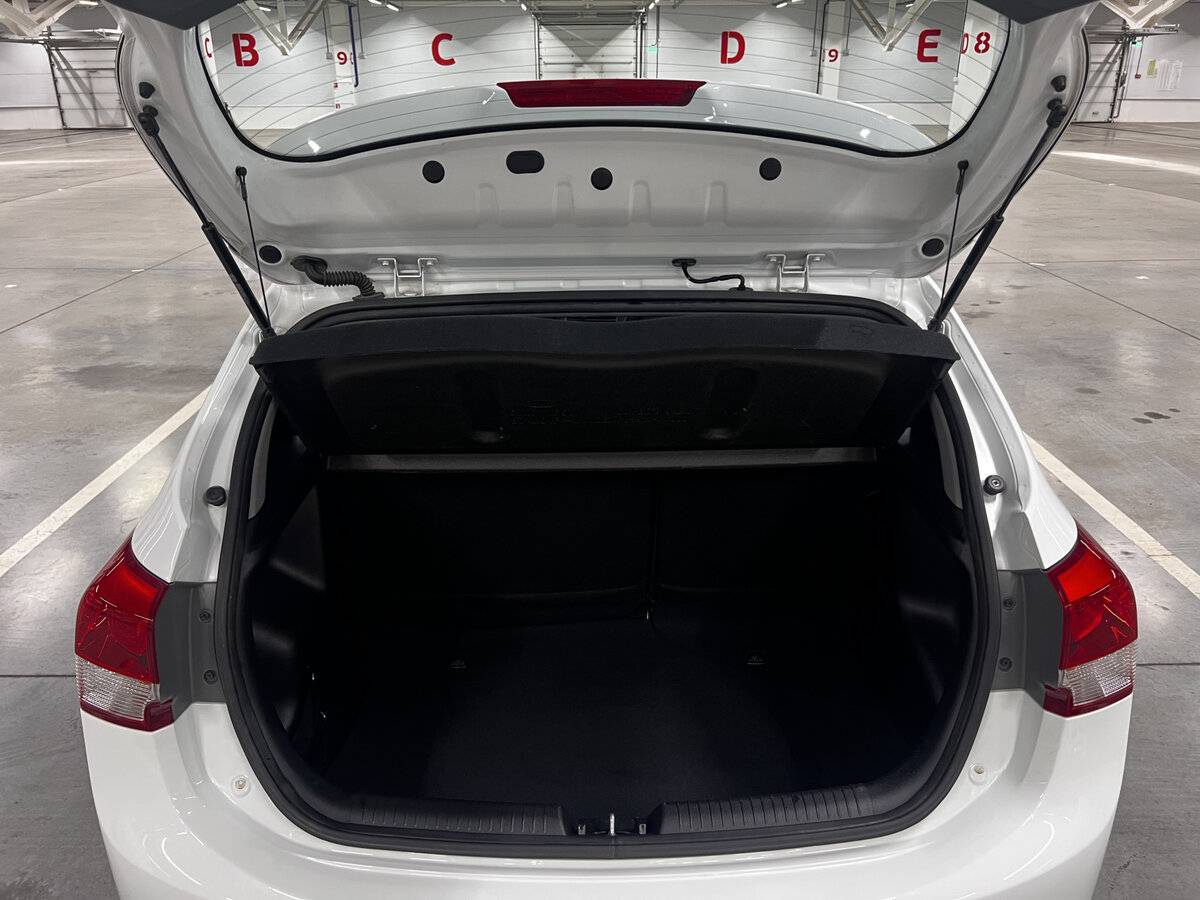 Kia Rio 2015 года с пробегом. Фото: #9