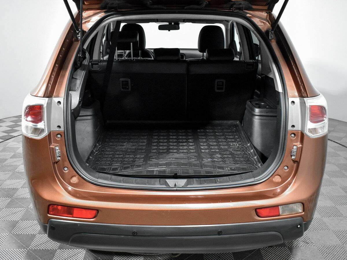 Mitsubishi Outlander 2012 года с пробегом. Фото: #17