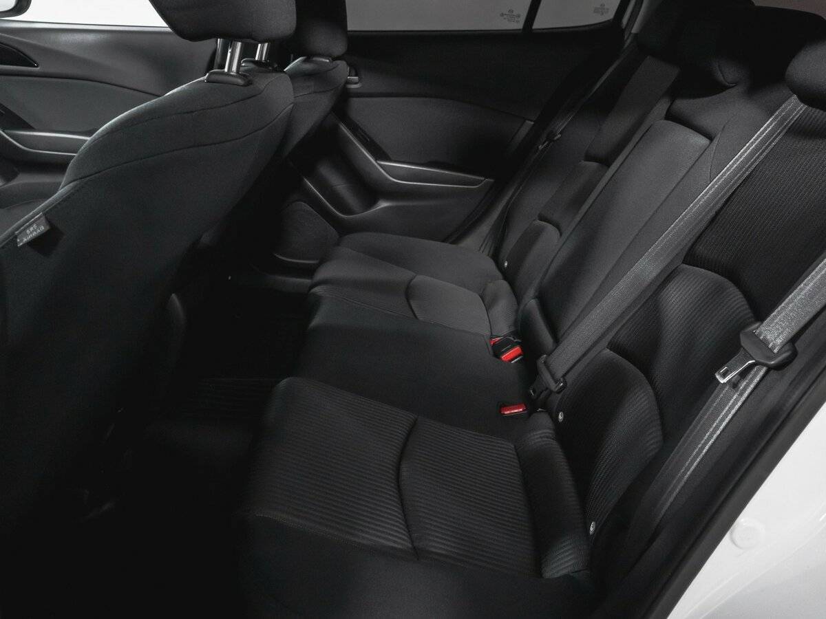 Mazda 3 2016 года с пробегом. Фото: #9