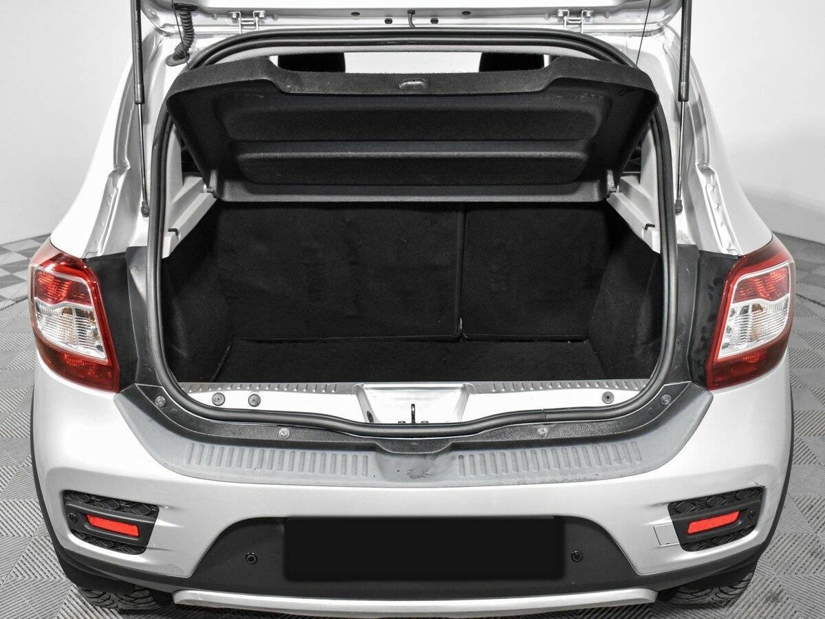 Renault Sandero 2017 года с пробегом. Фото: #17