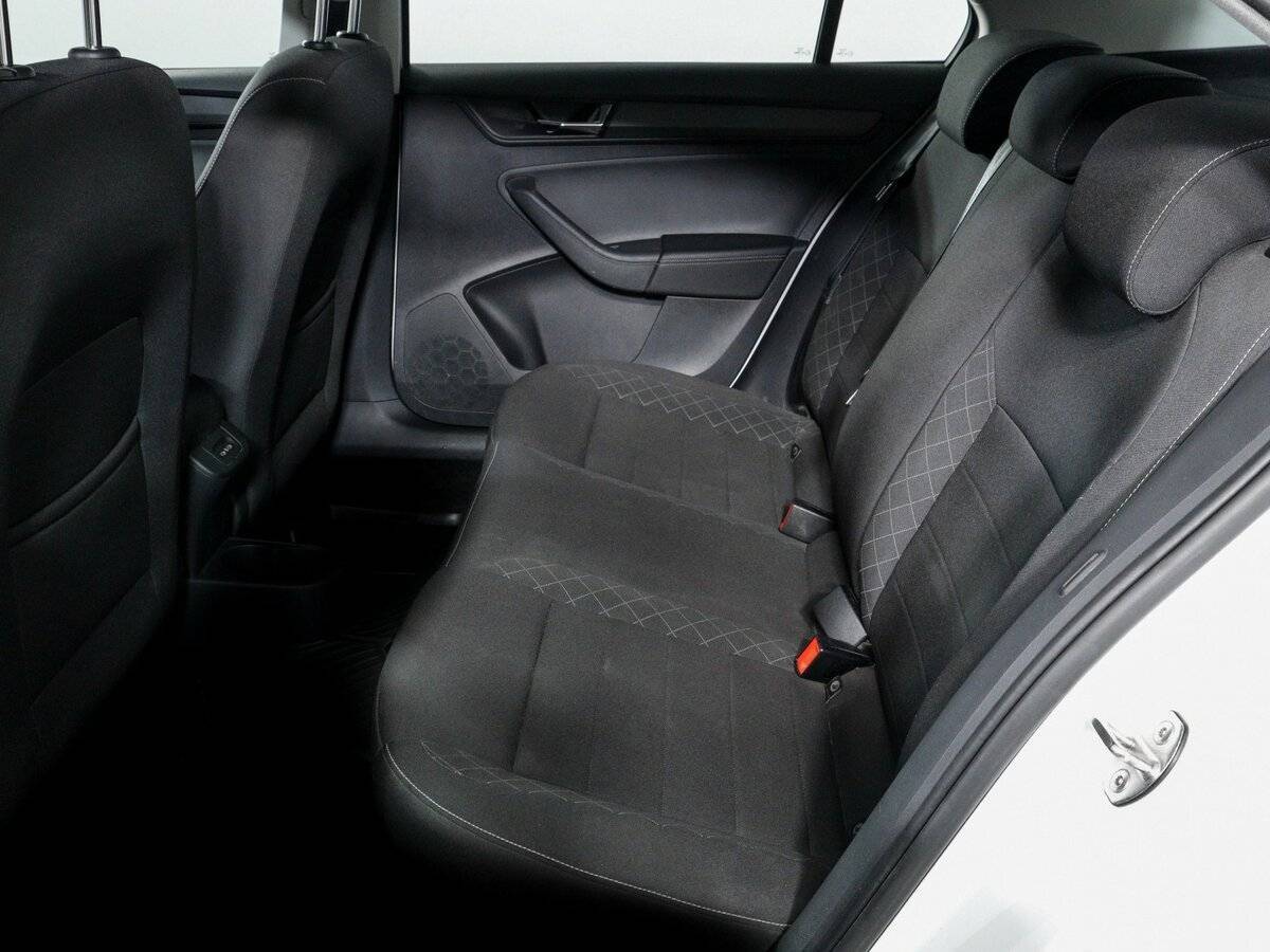 Skoda Rapid 2021 года с пробегом. Фото: #9