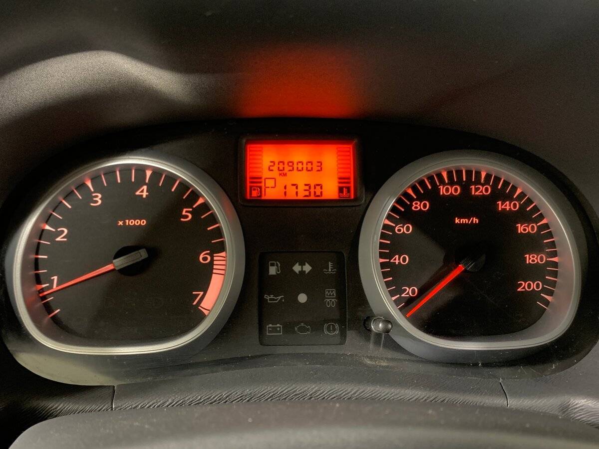 Renault Duster 2013 года с пробегом. Фото: #12