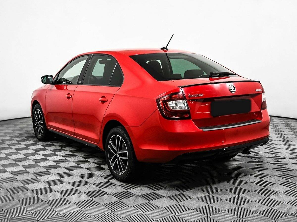 Skoda Rapid 2018 года с пробегом. Фото: #6