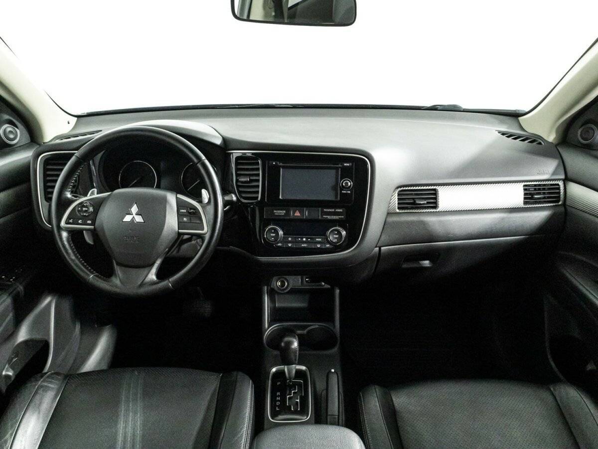 Mitsubishi Outlander 2013 года с пробегом. Фото: #12