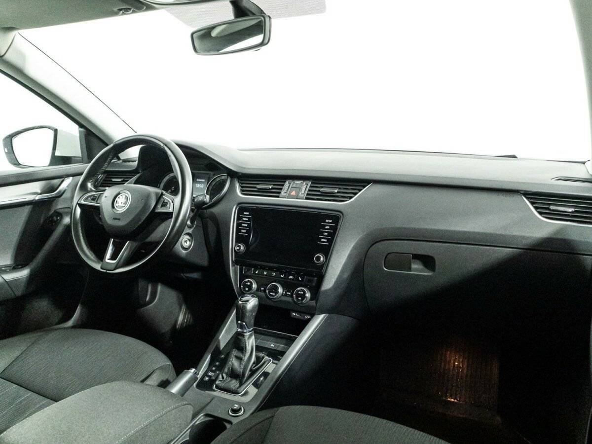 Skoda Octavia 2017 года с пробегом. Фото: #8