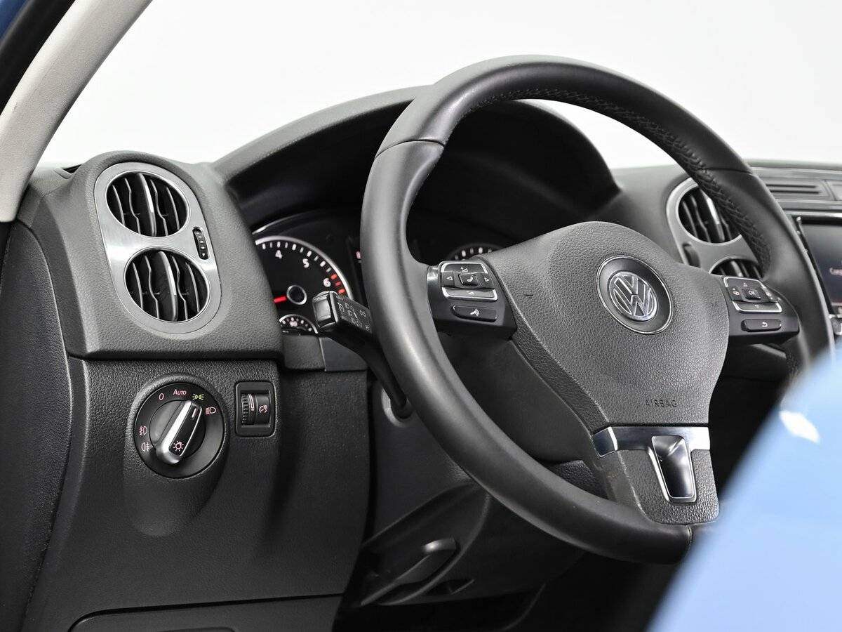 Volkswagen Tiguan 2012 года с пробегом. Фото: #8