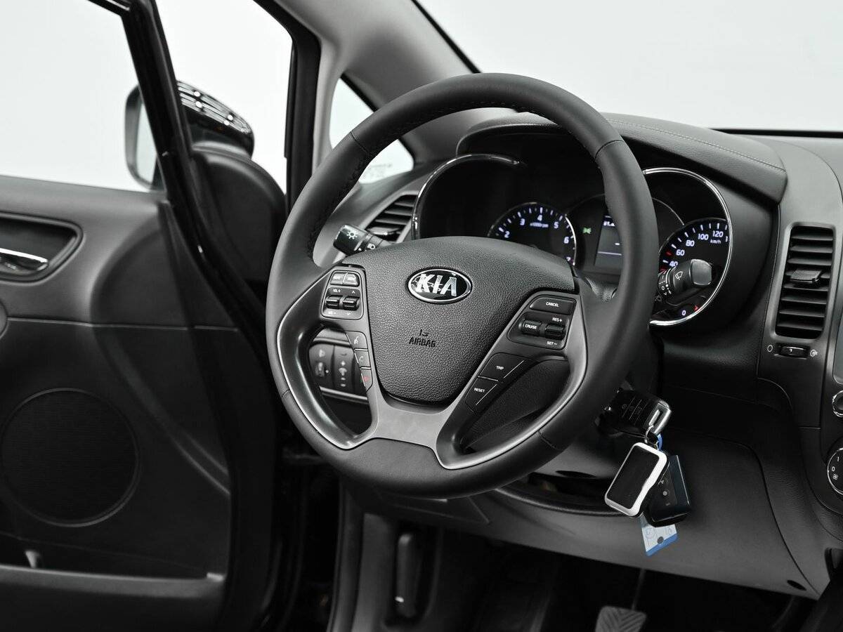 Kia Cerato 2015 года с пробегом. Фото: #9