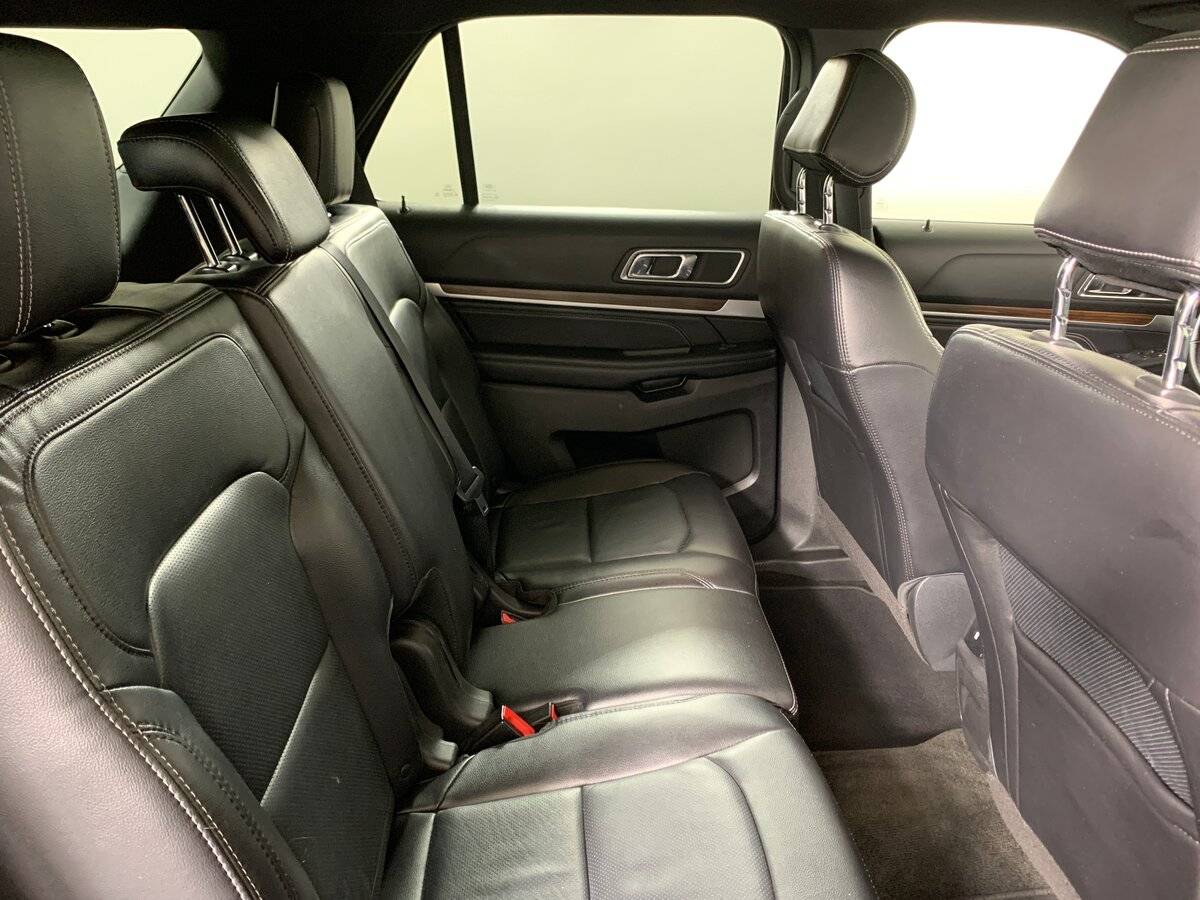 Ford Explorer 2017 года с пробегом. Фото: #16