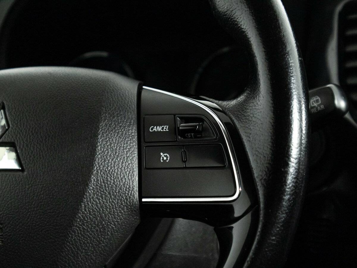 Mitsubishi Outlander 2016 года с пробегом. Фото: #16